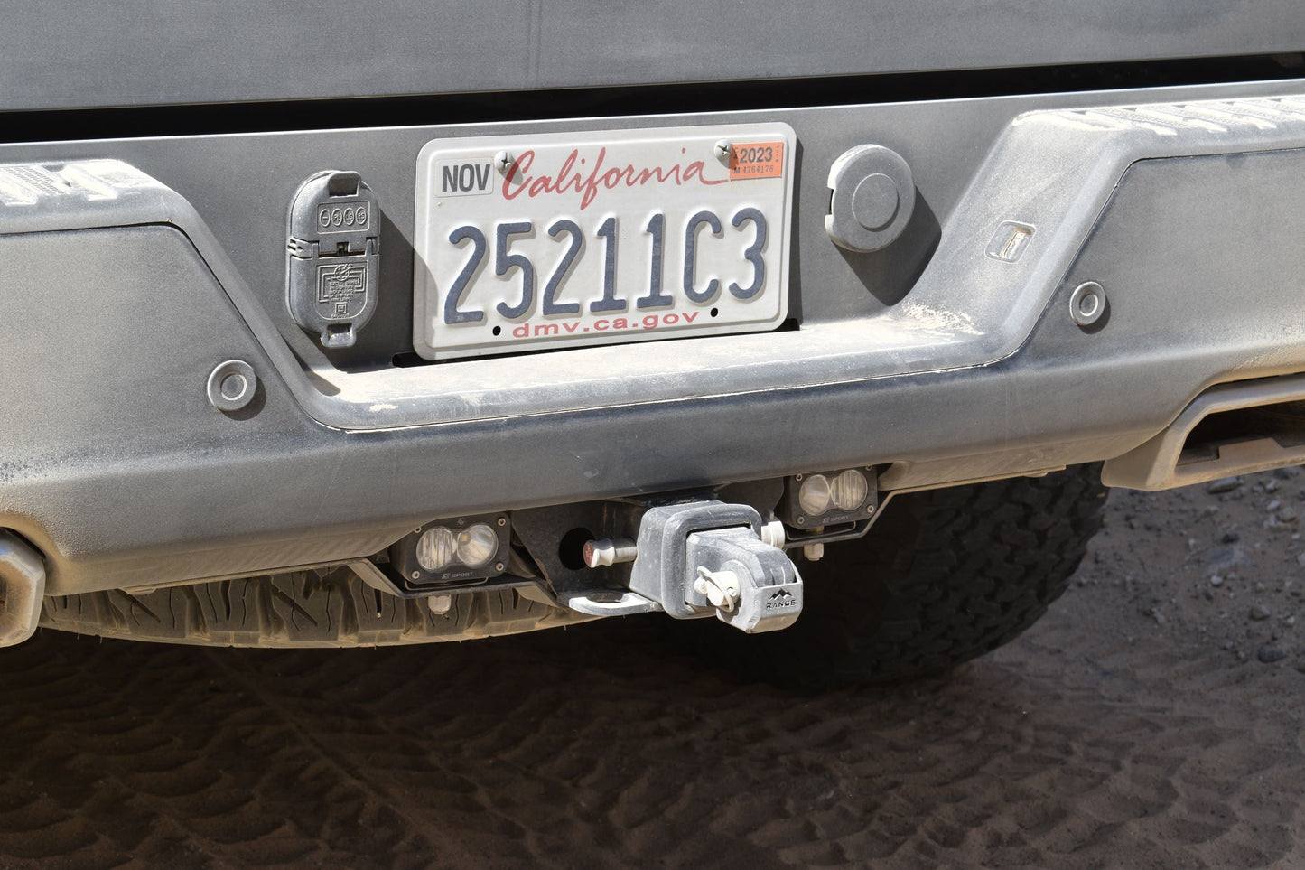 2019+ Silverado/Sierra 1500 Rear Facing Light Mount