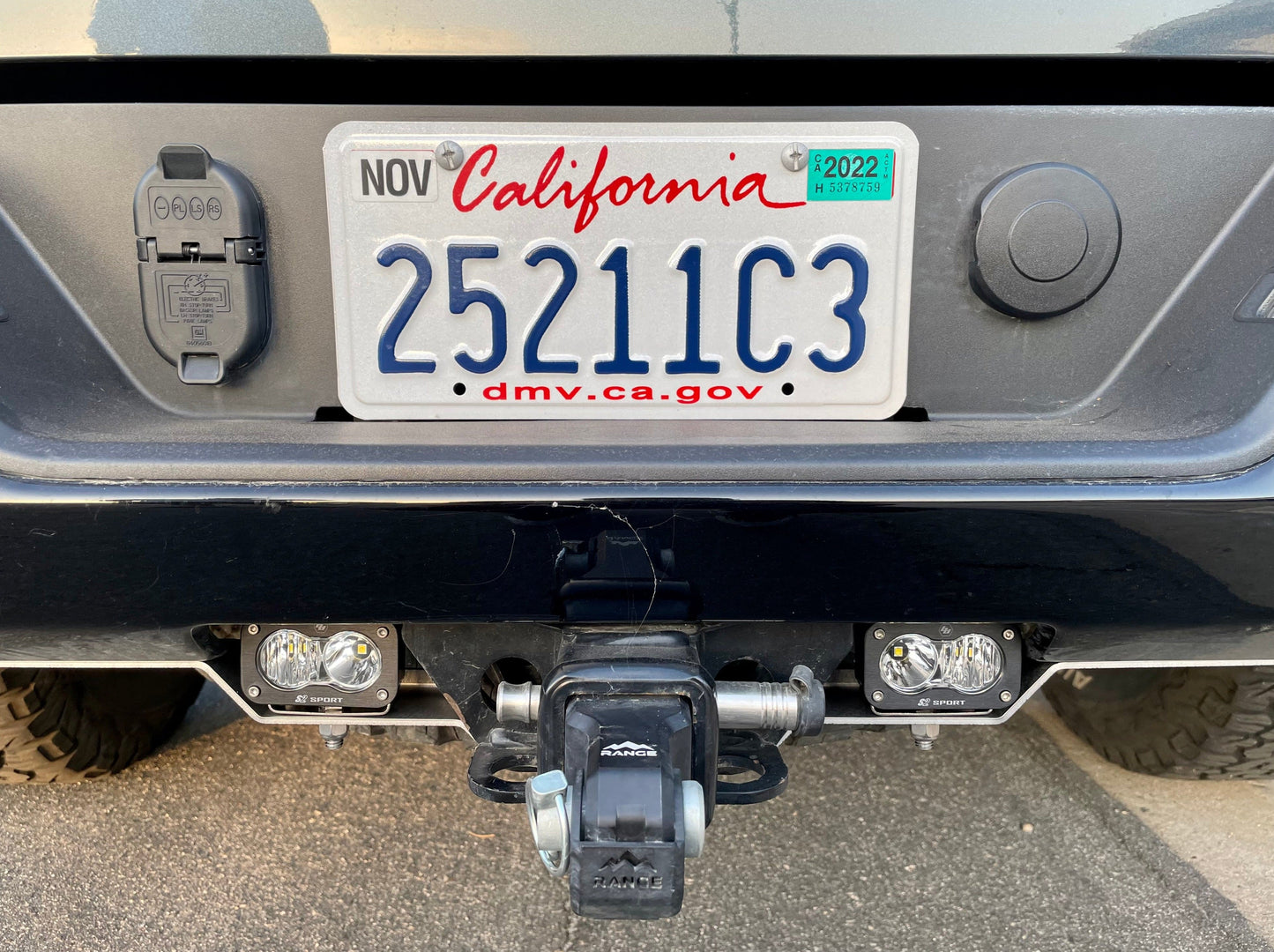 2019+ Silverado/Sierra 1500 Rear Facing Light Mount